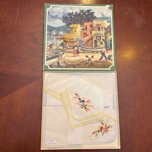 Vintage Boxed Set of 5 Embroidered Handkerchiefs‎